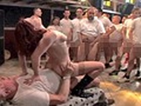 かけてもかけても止まらない 海外ぶっかけ ザ・ザーメンスラム 男50人VS女1人　サンプル画像07